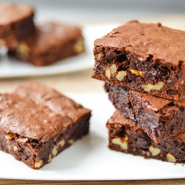 brownies-au-chocolat-au-lait-et-noisettes
